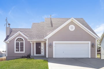 1133 WILLOW LN LIBERTY, MO 64068